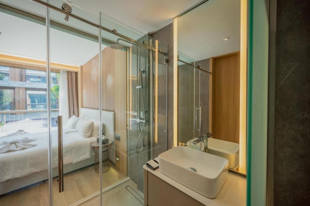 Riverton Hotel Samut Songkhram Exterior photo